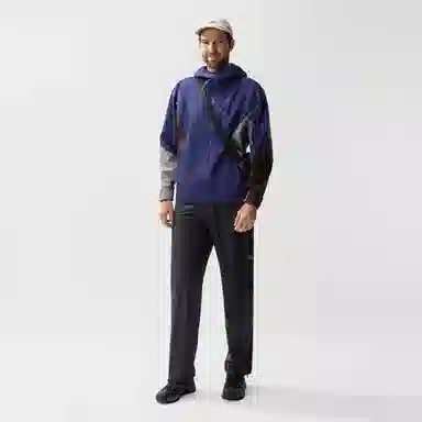 HELLY HANSEN