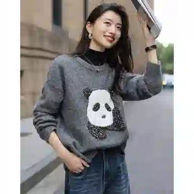 【dme】 含绵羊毛冬季萌趣撞色动物提花线衫圆领罗纹宽松女上衣可爱熊猫图案设计长袖毛衣亮片装饰休闲风格针织衫 女款