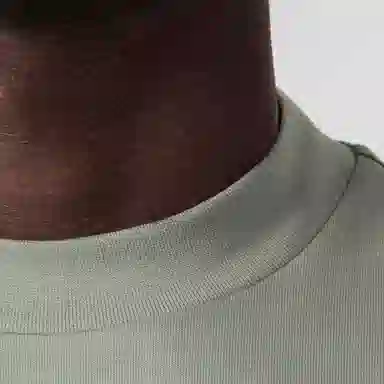 EMPORIO ARMANI T