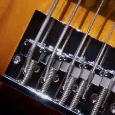 SIRE "Marcus Miller" () P8Bass