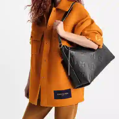 LOUIS VUITTON Carryall MM