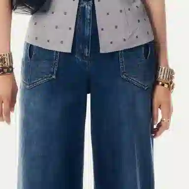 CHANEL C