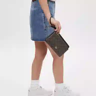 COACH Double Zip 20