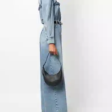 LONGCHAMP Roseau Essential 21 Logo