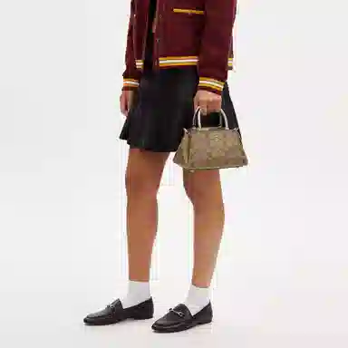 COACH Zuri Zuri 22
