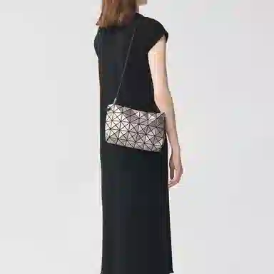 ISSEY MIYAKE Loop Metallic