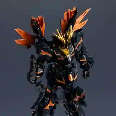 BANDAI 2 UC GUNDAM UNIVERSE 15cm