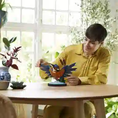 LEGO icons 834pcs 10331-1