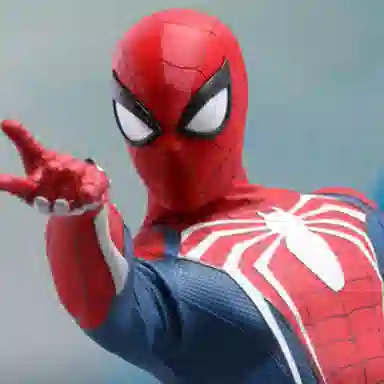 Hot Toys Spider-Man 1:6 Scale Collectible Figure