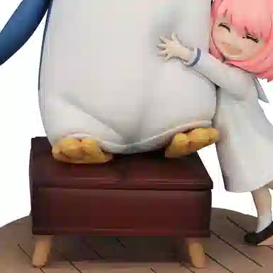 FURYU Exceed Creative Figure Anya and Penguin