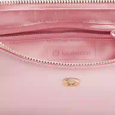 lululemon City Essentials Logo