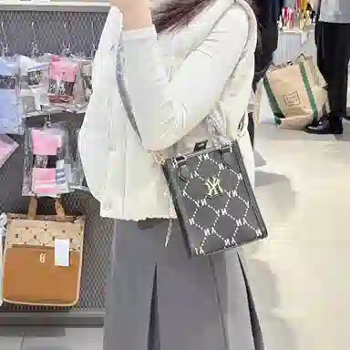 MLB Logo PVC Tote 23