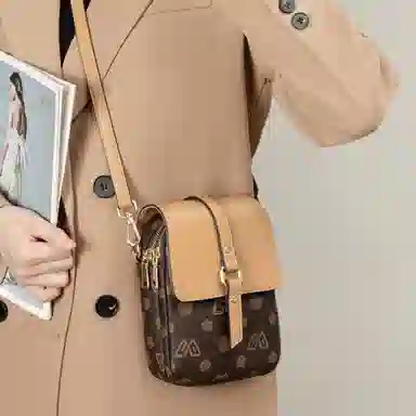 老人头 轻便小挎包上班休闲通勤单肩斜挎包 合成革 手机包 迷你 女款 多色