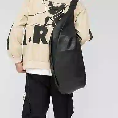 VIHUS Shoulder Bag Black