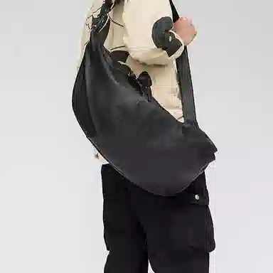 VIHUS Shoulder Bag Black