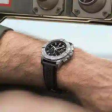 Breitling Avenger