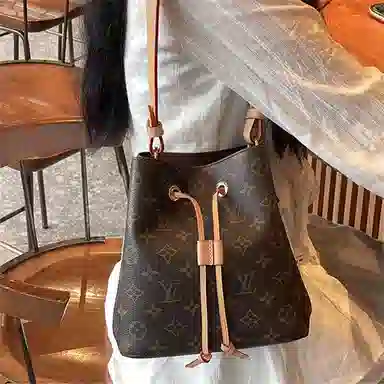 LV neonoe bb