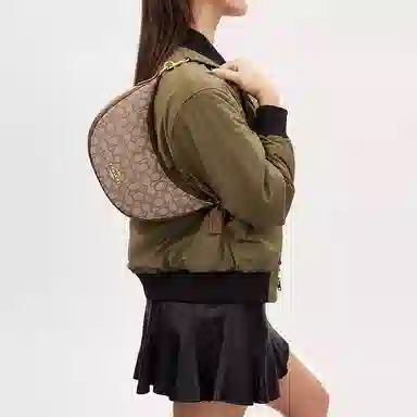 COACH Aria Shoulder Bag 26