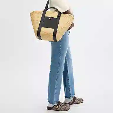COACH Starw Pocket 28 Tote