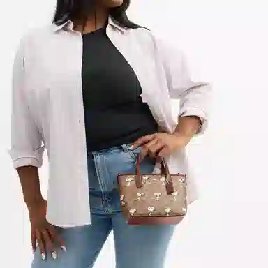 COACH x PEANUTS City 15Logo Tote