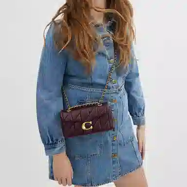 COACH Tabby 20 Red Currant