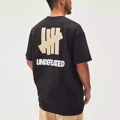 UNDEFEATED LogoT