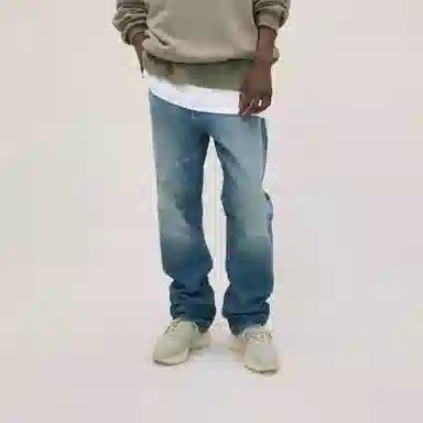Fear of God Essentials 5 Pocket Jean Med Wash