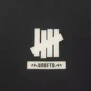 UNDEFEATED SS25 LogoT