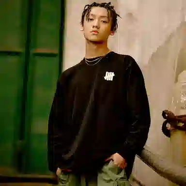 UNDEFEATED SS25 LogoT