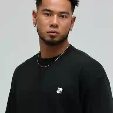 UNDEFEATED SS25 LogoT