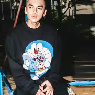 PALACE x DoraemonA FW25 DORAEMON KNIT logo