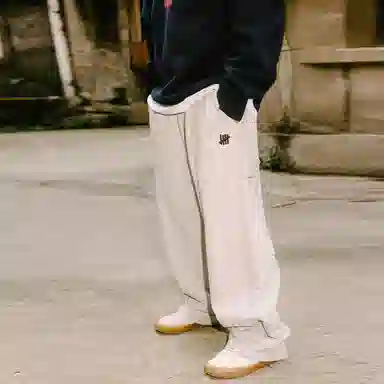 UNDEFEATED FW25 Logo