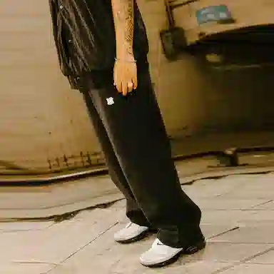 UNDEFEATED FW25 Logo