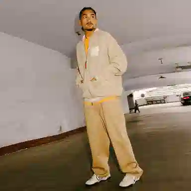 UNDEFEATED FW25 Striped Logo Knit Polo