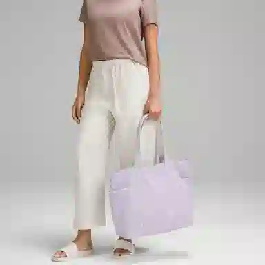 lululemon Daily Tote