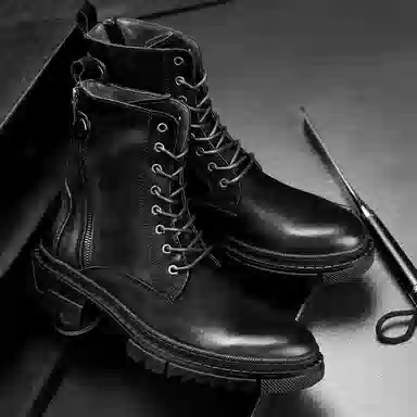 维戈 牛皮革 圆头系带 舒适百搭 轻便耐磨 短筒 马丁靴 男款