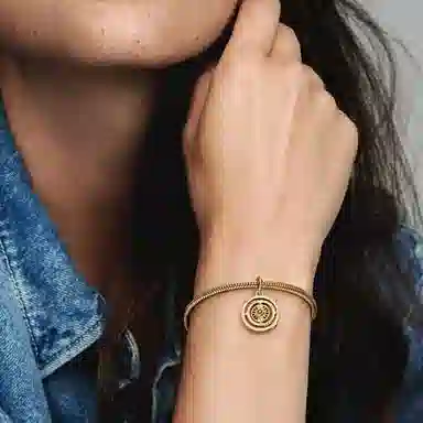 Pandora Game of Thrones Rotating Star Disc Charm Gold