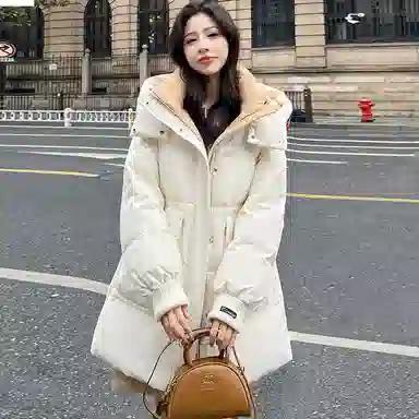 鸭鸭 纯色连帽保暖加厚中长款休闲羽绒服 女款