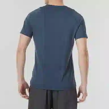 Under Armour T