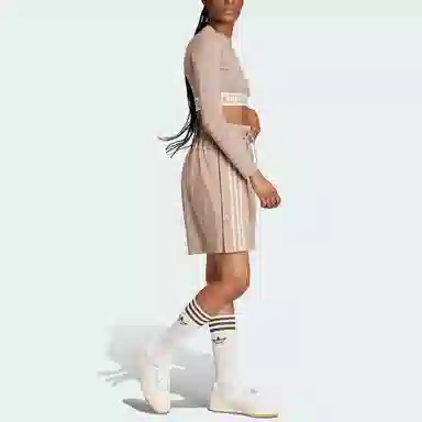 adidas originals Neutral Court Graphic Tee LogoT