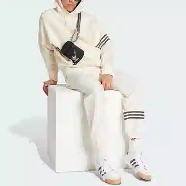 adidas originals Street Neuclassics Hoodie