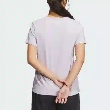 adidas MUST HAVES BADGE OF Logo T