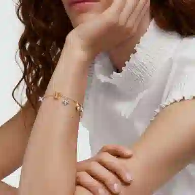 Louis Vuitton Gram Round Pendant Bracelet Gold