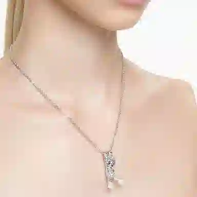 Swarovski Disney Donald Duck Pendant Necklace Silver