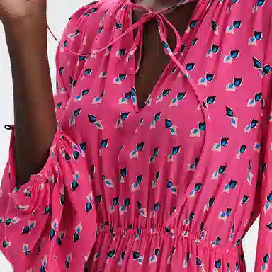 DIANE VON FURSTENBERG V