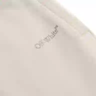 OFF-WHITE