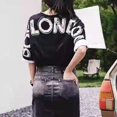 Boy London SS22 T