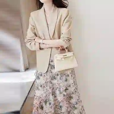 【dme】 纯色西装外套吊带碎花连衣裙 裙装套装 女款 杏色