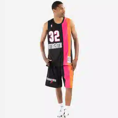 Mitchell Ness NBA SW 05 32