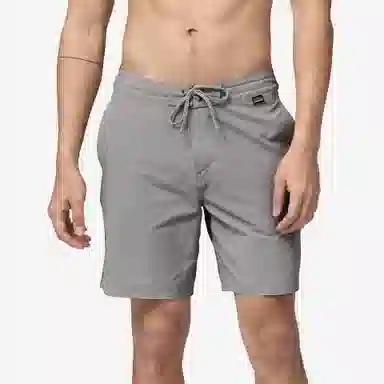 patagonia Men's Wavefarer Hybrid Walk Shorts 18"